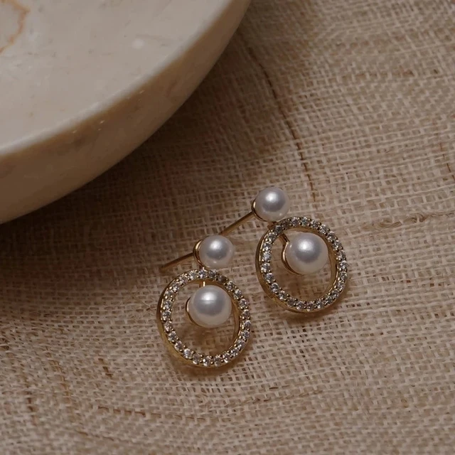 Upscale 14k Gold Luxury Zircon Pearl Twist Stud Earrings