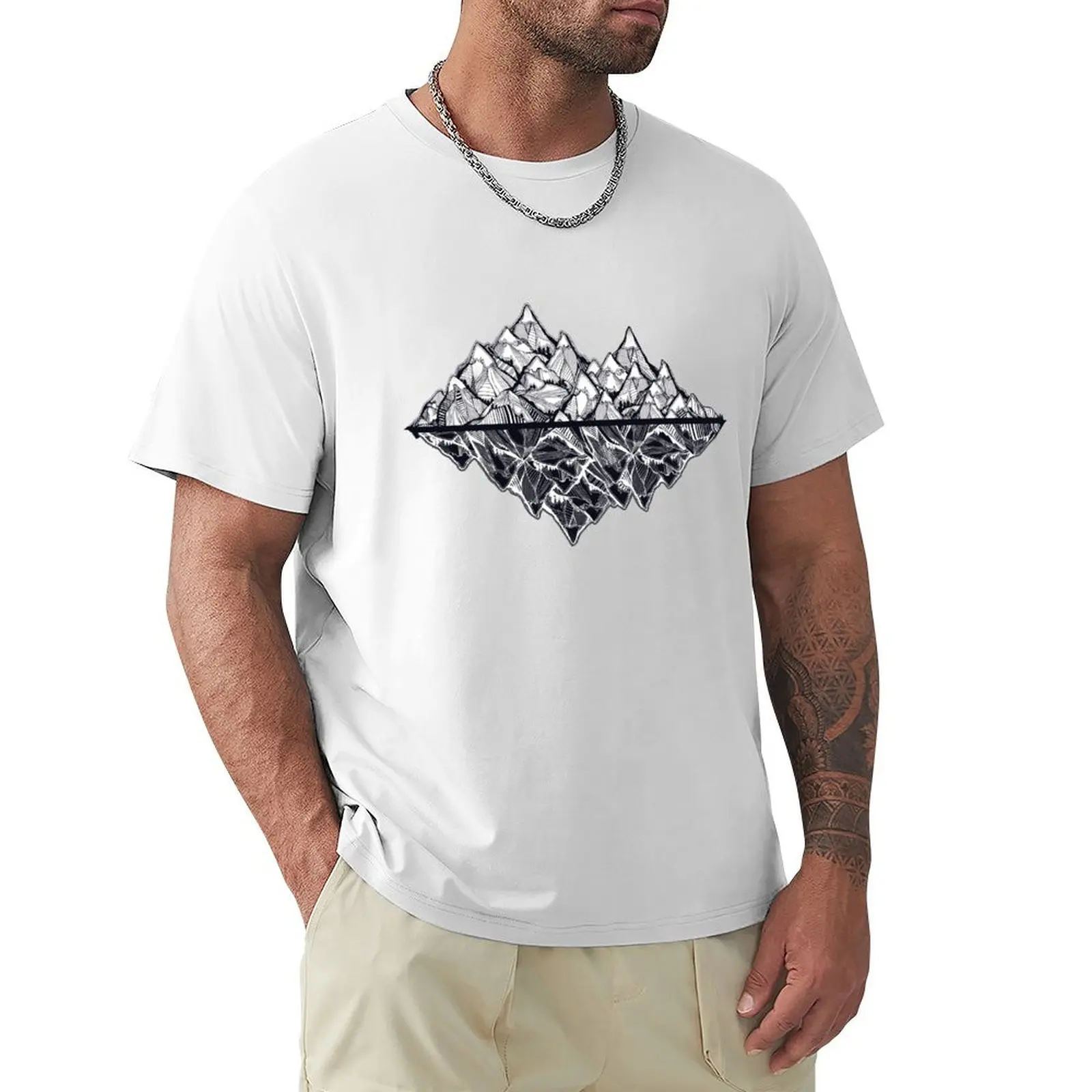 

Wilderness landscape with range of beautiful mountains. T-Shirt sweat customs summer tops oversizeds mens clothing