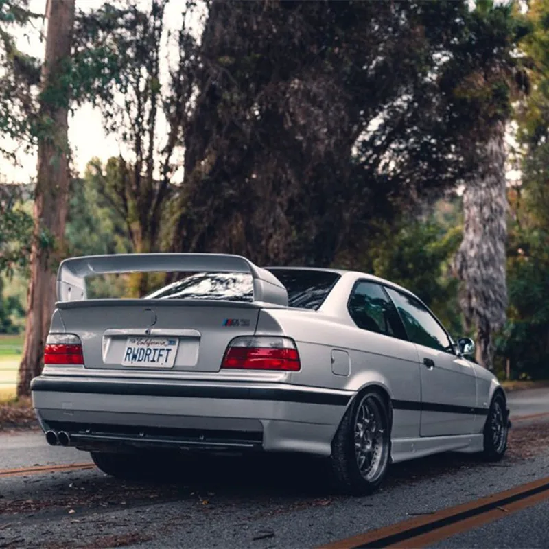 Car Rear Wing Spoiler For 1990-2000 BMW E36 Car Rear Trunk Lid Lip Body Kit Spoiler Wings M3 GT Sedan Black Carbon