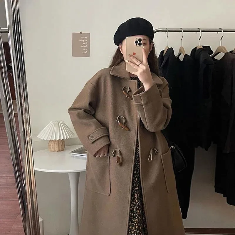2023 Autumn Winter New Horn Button Woolen Pure Color Coat Women Woolen Medium Long Loose Coat Small Sense of Hepburn Style Black