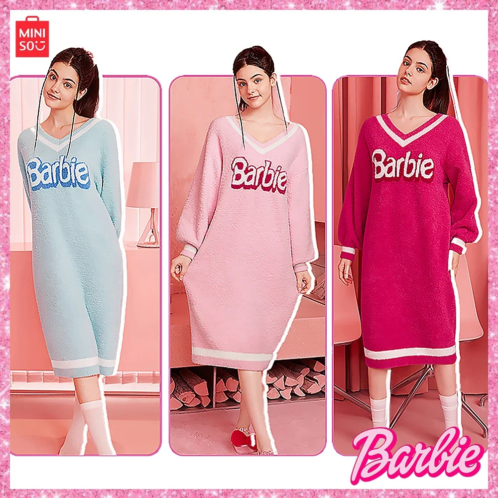 

2024 New MINISO Jointly Barbie Integrated Style Coral Velvet Sleepwear Dress Half Fleece Warm Home Fur Women's Long Sleeve