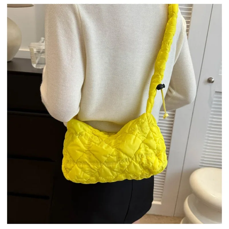 

Small Fold Cloud Crossbody Bag New Fashion Soft Bubble Puff Shoulder Bag Minimalist Drawstring Women's Shoulder Crossbody Bag