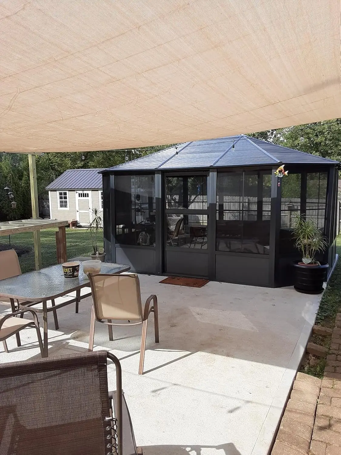 Domi 13 x 13 Sunroom Octagonal Solarium,Screen Houses for Outdoors Backyard with Lockable Sliding Door,Moveable PC Screen