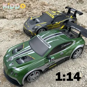 RC Drift Car, 1/16 Plástico de controle remoto para 14+ para jogos para  brinquedos : : Brinquedos e Jogos