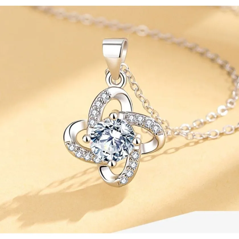 925 sterling silver necklace with 6A cubic zirconia - Design detail