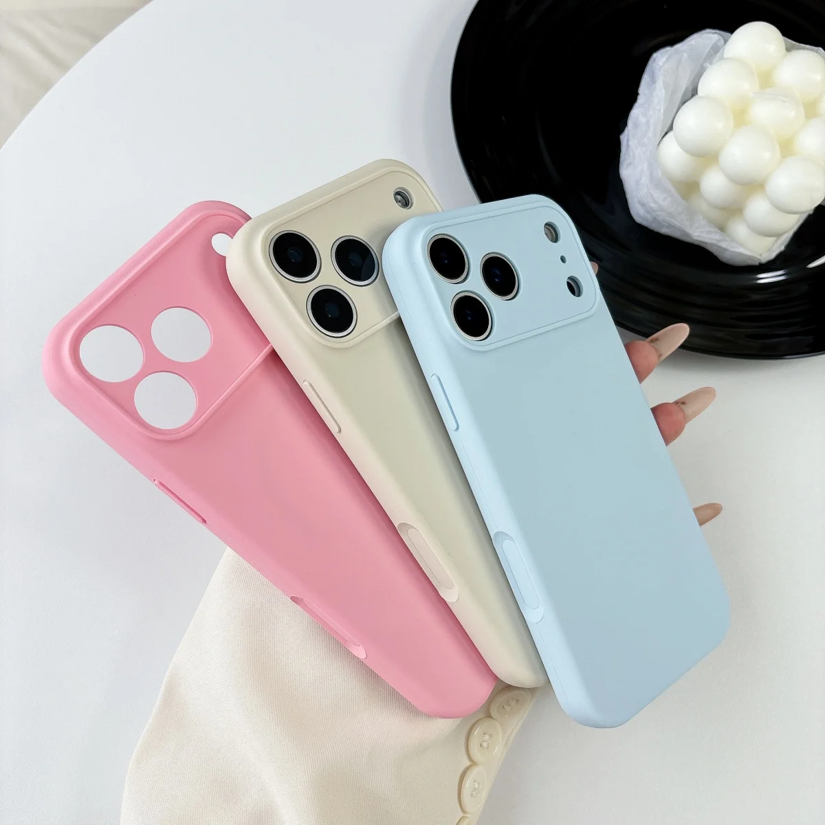 รูปสินค้า เคสซิลิโคนเหลวสำหรับ iPhone 17-12 Pro Max พร้อมชาร์จ Magsafe