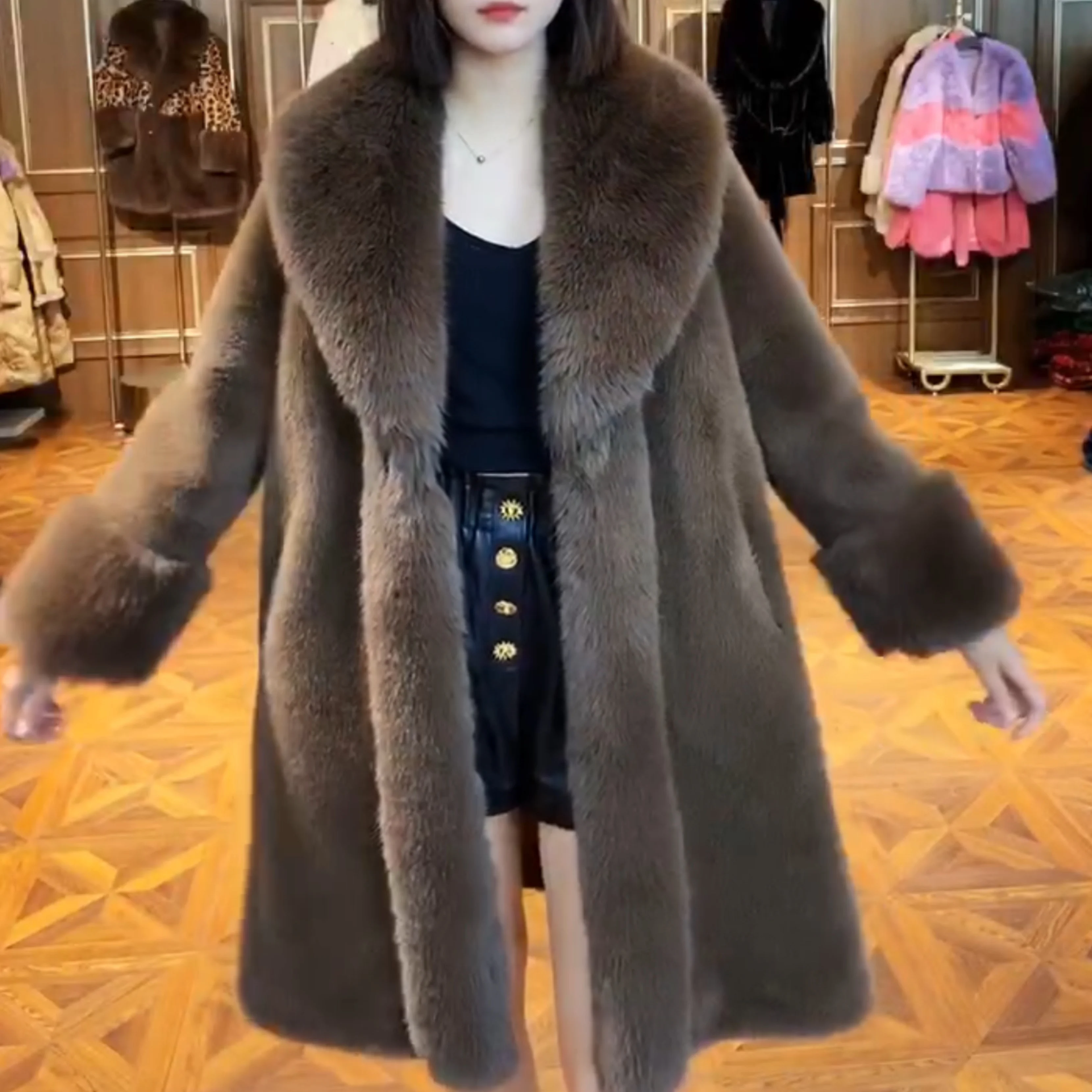 European Fur Long Sleeve Female European Mink Integrated Warm Casual Jacket Winter Fashion Loose Long Sleeves Fur Coats Women