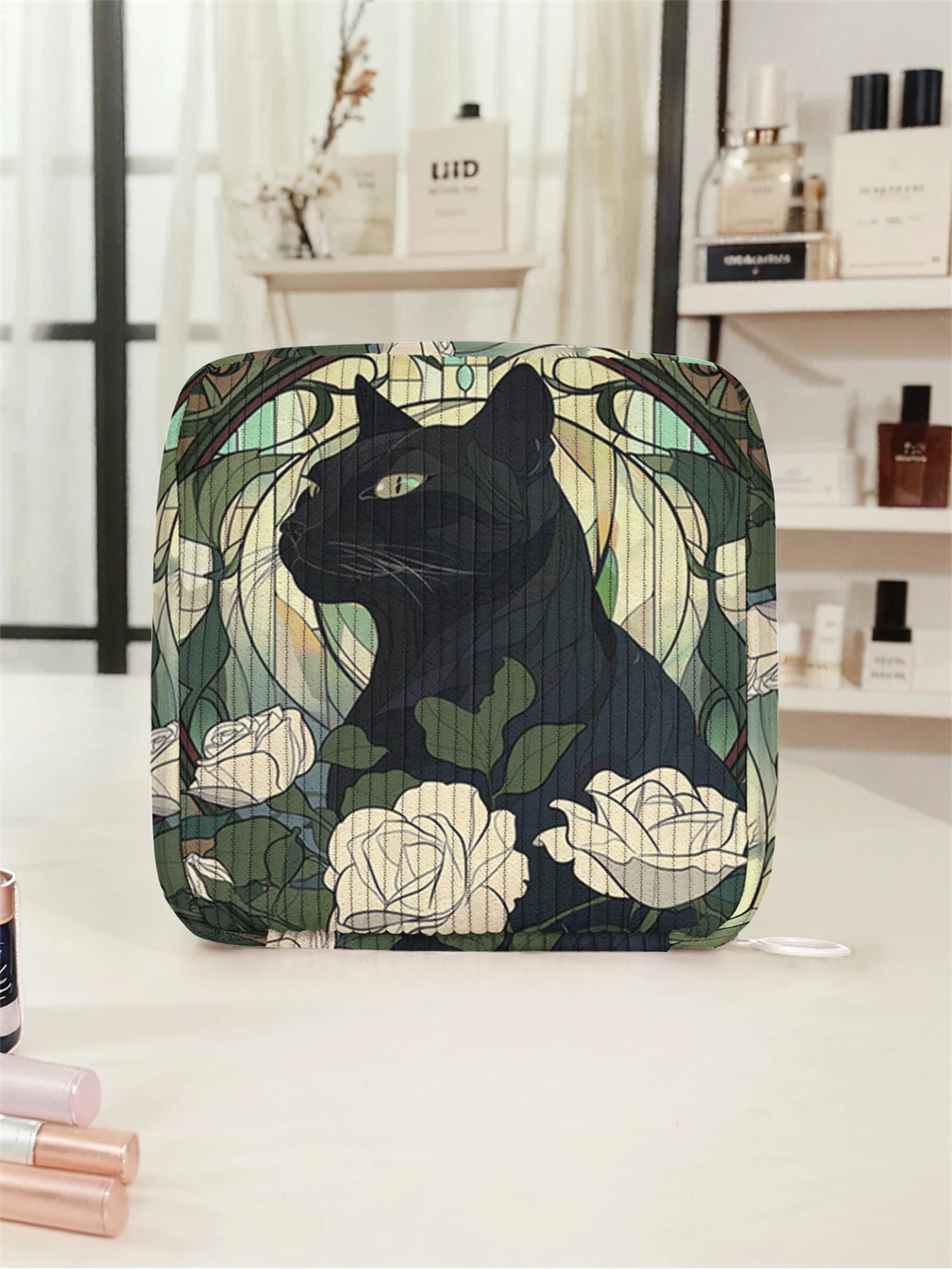 Cartoon cat pattern printed sanitary napkin storage bag, women's lightweight tissue bag, sanitary tissue bag