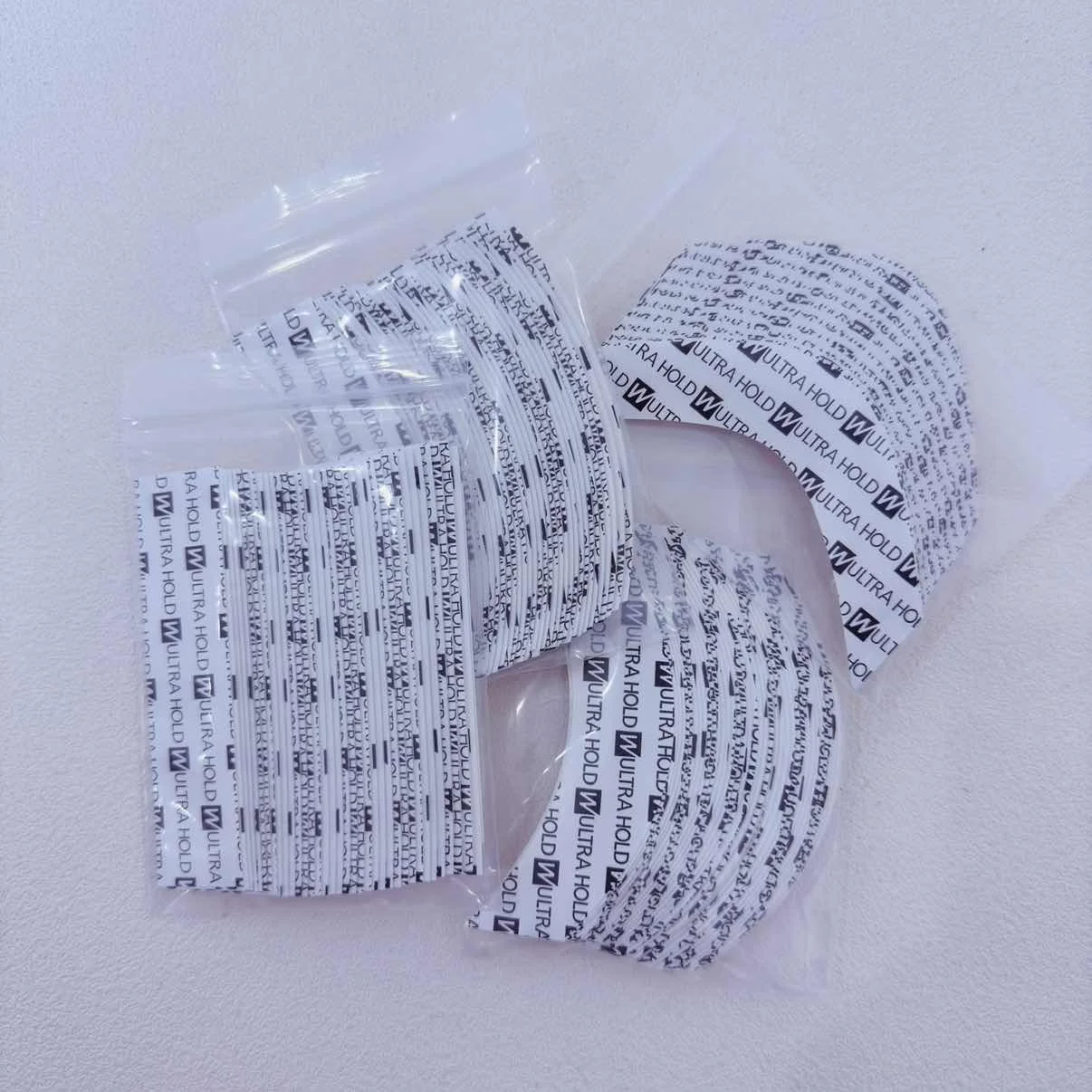 36개입 4가지 모양 7.6cm*2.2cm 화이트 울트라 홀드 테이프 레이스 프론트 테이프 아크 양면 테이프 가발 접착용
