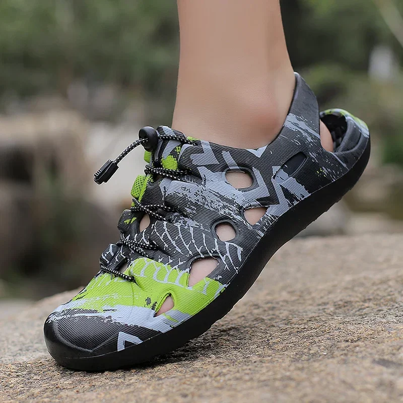 New Fishing Sandals Men Summer Outdoor Sport Beach Hole Shoes Men's Anti-skid Wear-resistant Fishing Shoes camouflage Slippers 2