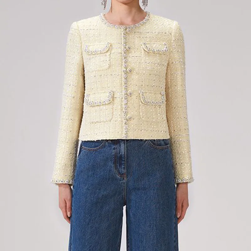 

2023 SP Autumn High Quality Women Tweed Coat Temperament Long Sleeve Pockets Yellow Pearl Sequin Decoration Female Short Jacket