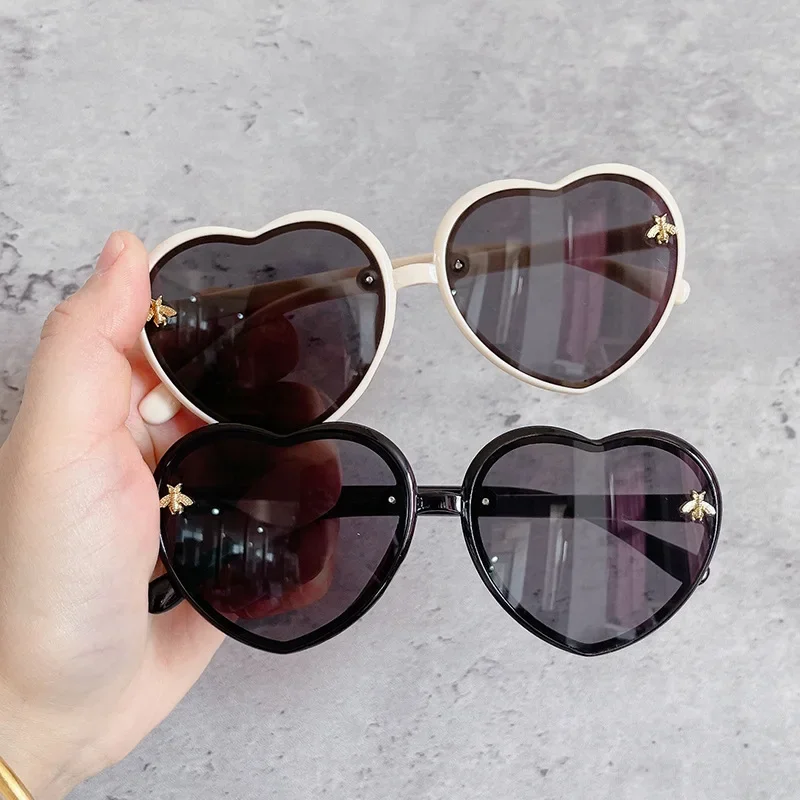 Children Sunglasses Girl Glitter Heart Shape Cartoon Sunshade Anti-UV Party Gift Fashion Eyewear