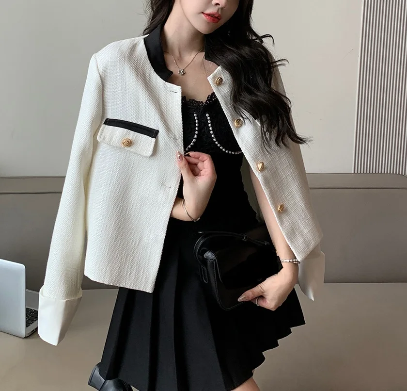 Xiaoxiangfeng Coat Women's Spring and Autumn 2023 New Small Korean Version Short Fit Thick Tweed Academy Style Small Coat