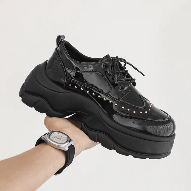 Thick Bottom casual loafers Men Shiny Leather Shoes Fashion Wedding Party Shoes Fashion Men Designer Business Flats Derby Shoes 2