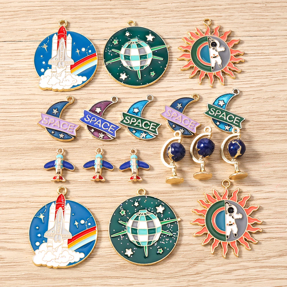 Tusember 10 Stück Emaille-Anhänger Sonne Mond Globus Weltraum Flugzeug Rakete Charms für Halsketten Ohrringe Armbänder Schmuckherstellung Basteln – Detail 4