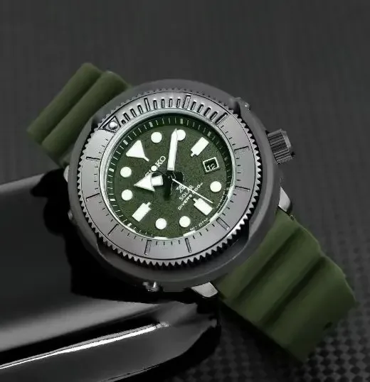 seiko solar diver green