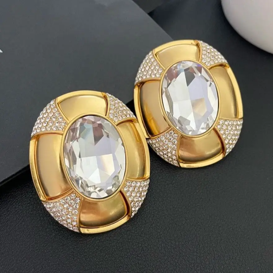 

Earrings Fashion Personality Retro Light Luxury High Sense Oval Ear Clip For Women Aretes De Mujer Pendientes Boucle D’Oreille