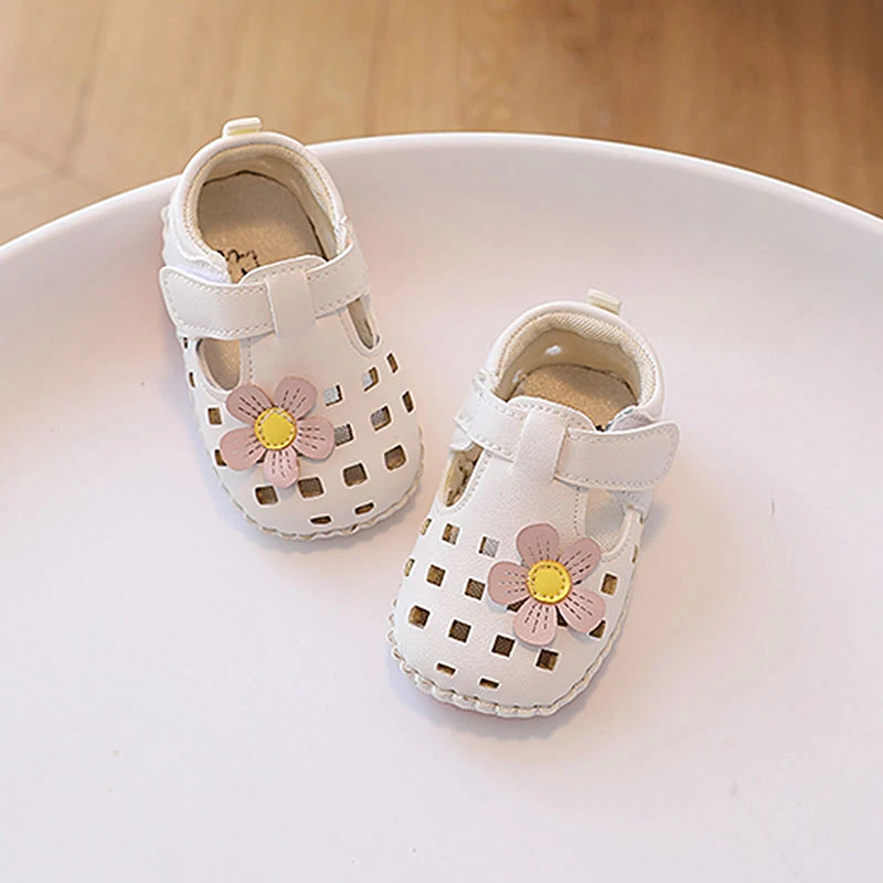 Infant baby girl sandals flower closed toe soft sole sandals cute breathable hollow out walking shoes for daily travel
