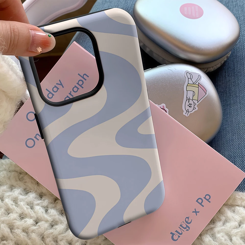 Luxury Double-Layer Wavy Back Cover in Light Blue and Cream