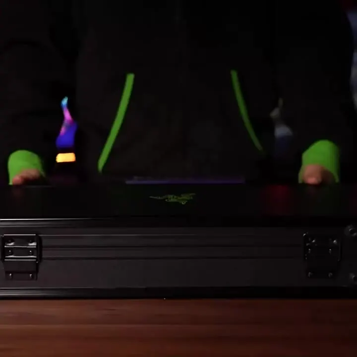 Souris gaming sans fil pour les pros de l'esport : Viper V3