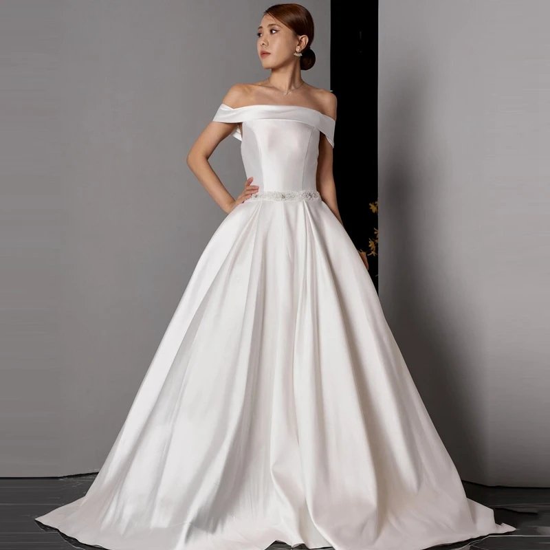 

Simple Off The Shoulder Slash Satin Wedding Dresses A-Line Court Train Long Prom Brial Dress With Pocket Vestidos De Novia 2022