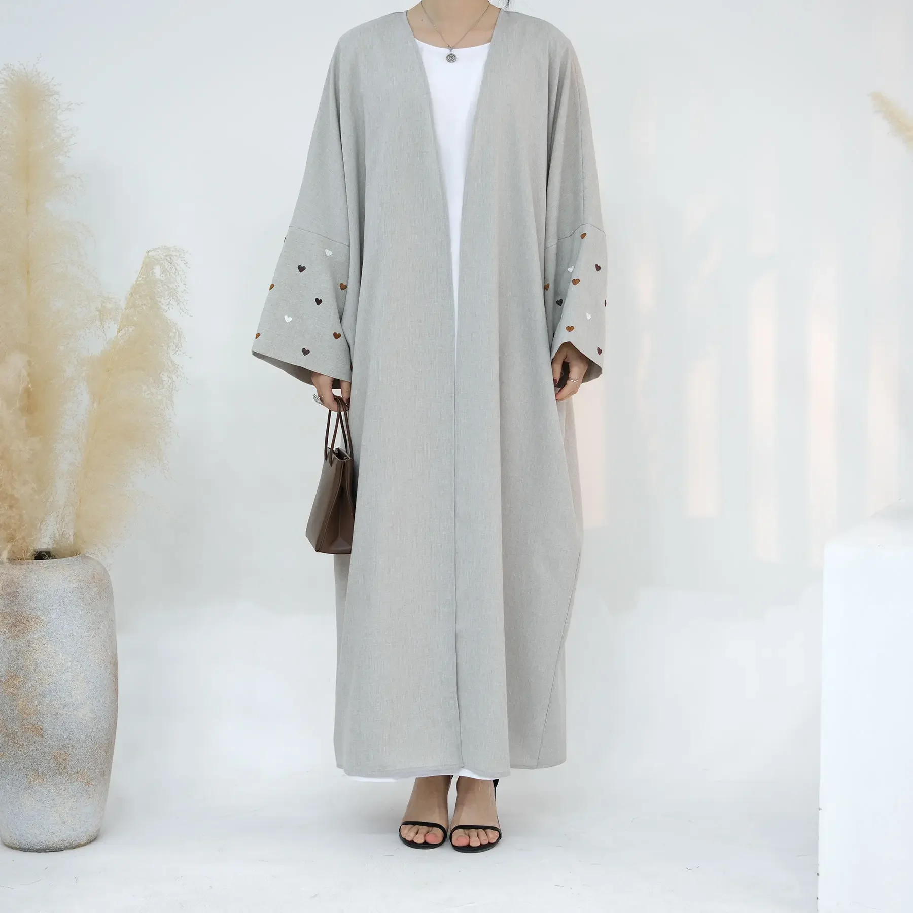 

Linen Abaya Heart Embroidery Kimono Muslim Long Dress Abayas for Women Dubai Luxury Turkish Kaftan Ramadan Eid Islamic Clothing