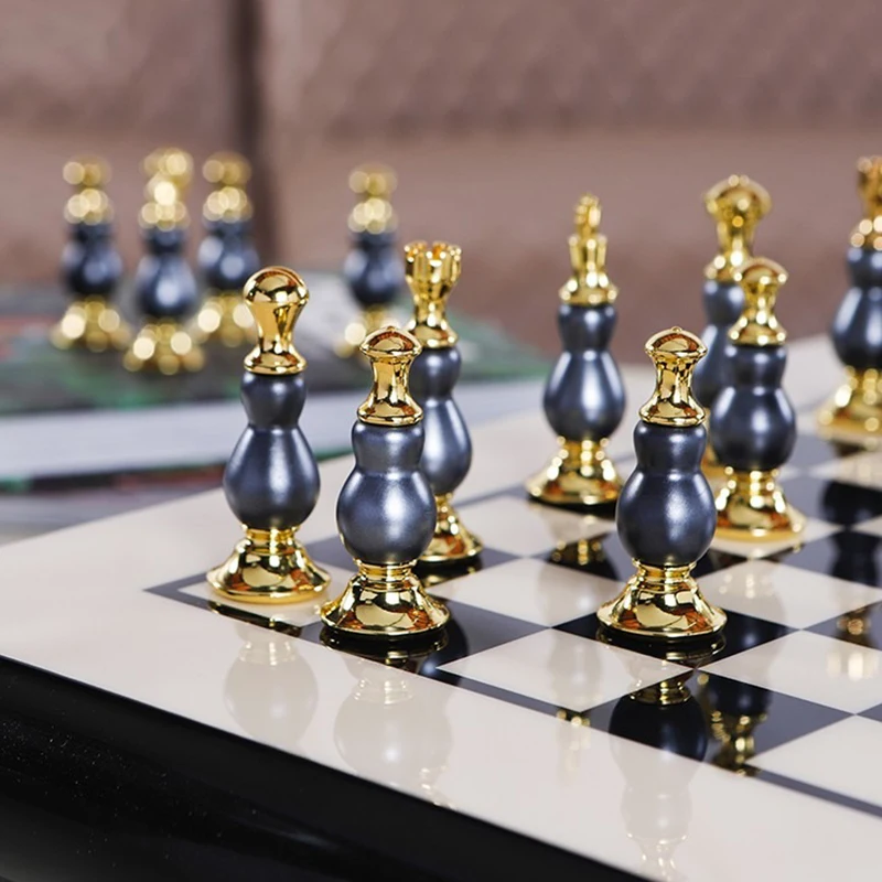 Conjunto de jogos de tabuleiro clássico xadrez madeira, alta qualidade,  conjunto profissional, peças de liga de zinco, padrão tradicional para  família - AliExpress