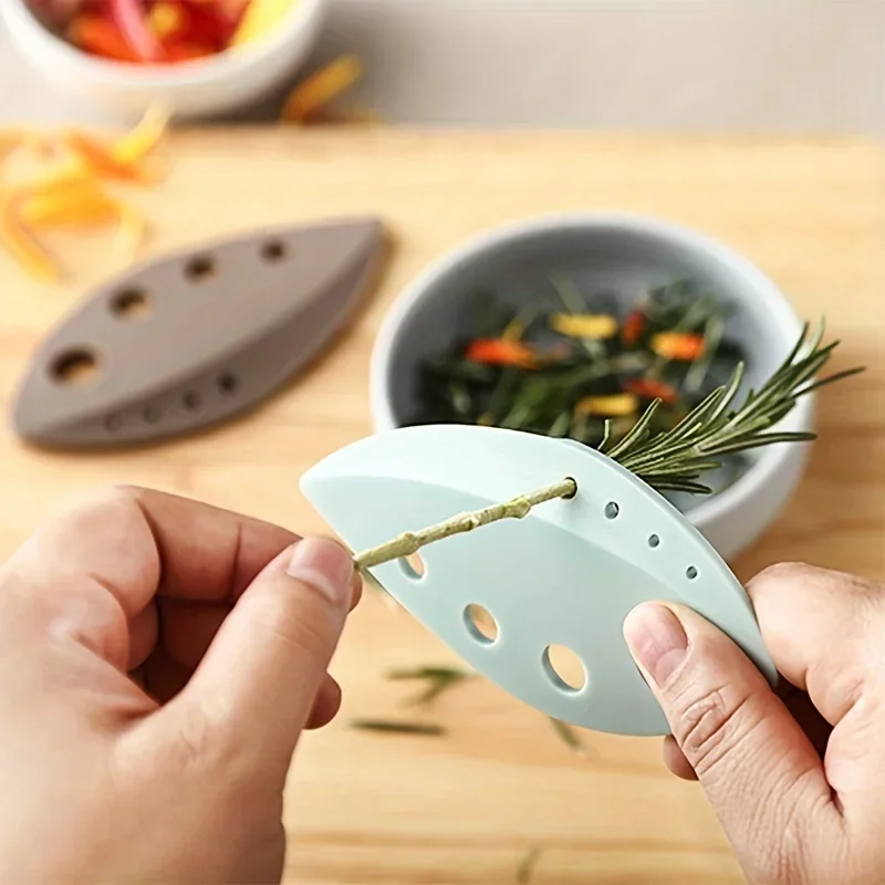 1pc Leaf Peeler, Kitchen Vegetable Leaf Peeler, Kale Beet Kale Thyme Basil Rosemary Plastic Leaf Peeler, Leaf Peeler Tools_voghion.com