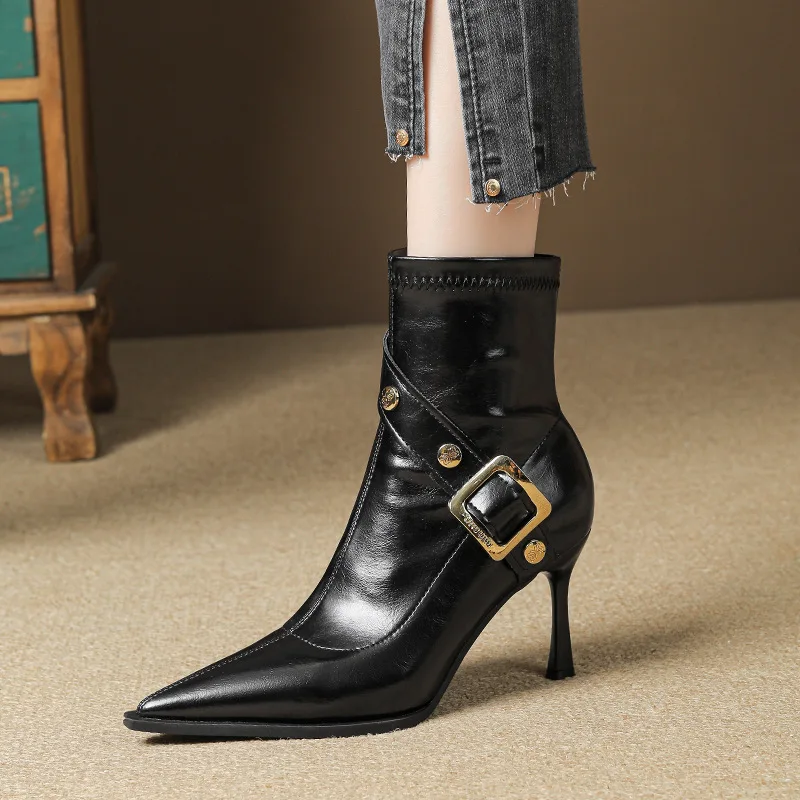 

Европейские и американские модные тонкие короткие ботинки на высоком каблуке с острым носком и ремешком на молнии с пряжкой и заклепками индивидуальные однобортные ботинки
