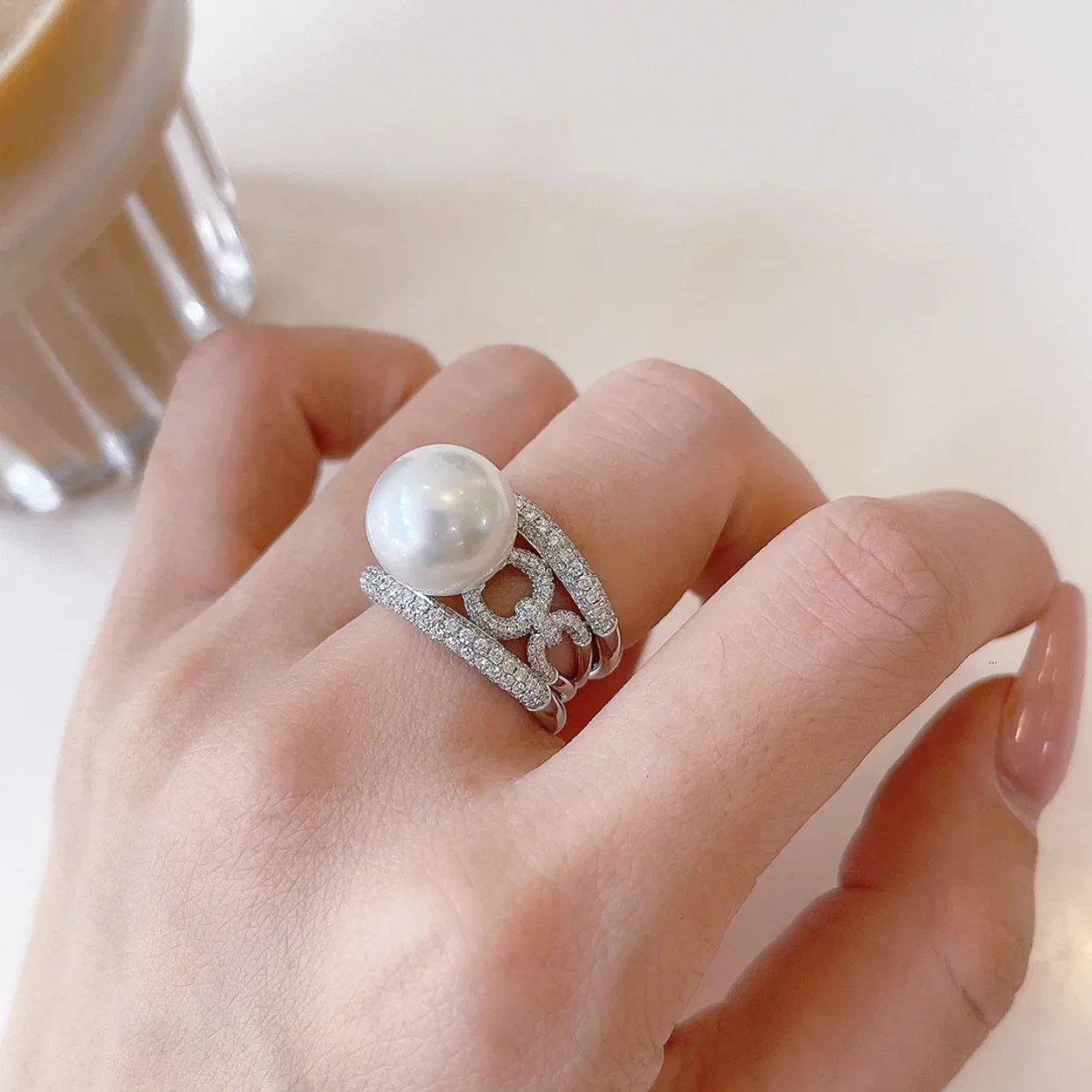 Longlong Gold Jewelry Live Streaming 12mm Bead Ring with Elegant and Goddess Style, Versatile and Unique
