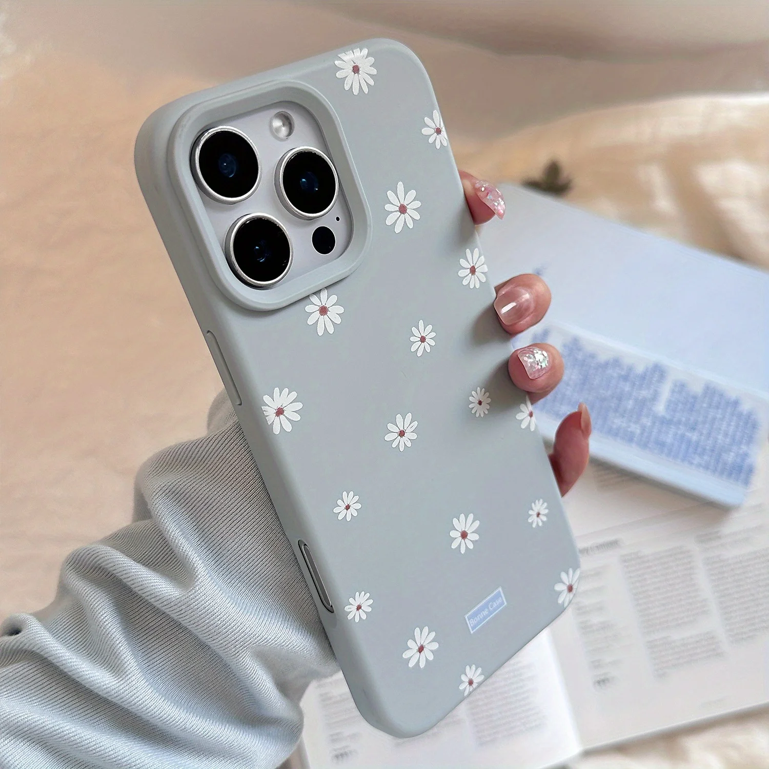 Charming Daisy Flower Shockproof Silicone Phone Case