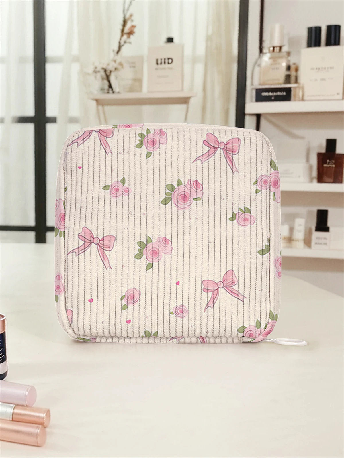 Floral pattern printed sanitary napkin storage bag, women's lightweight tissue bag, sanitary tissue bag