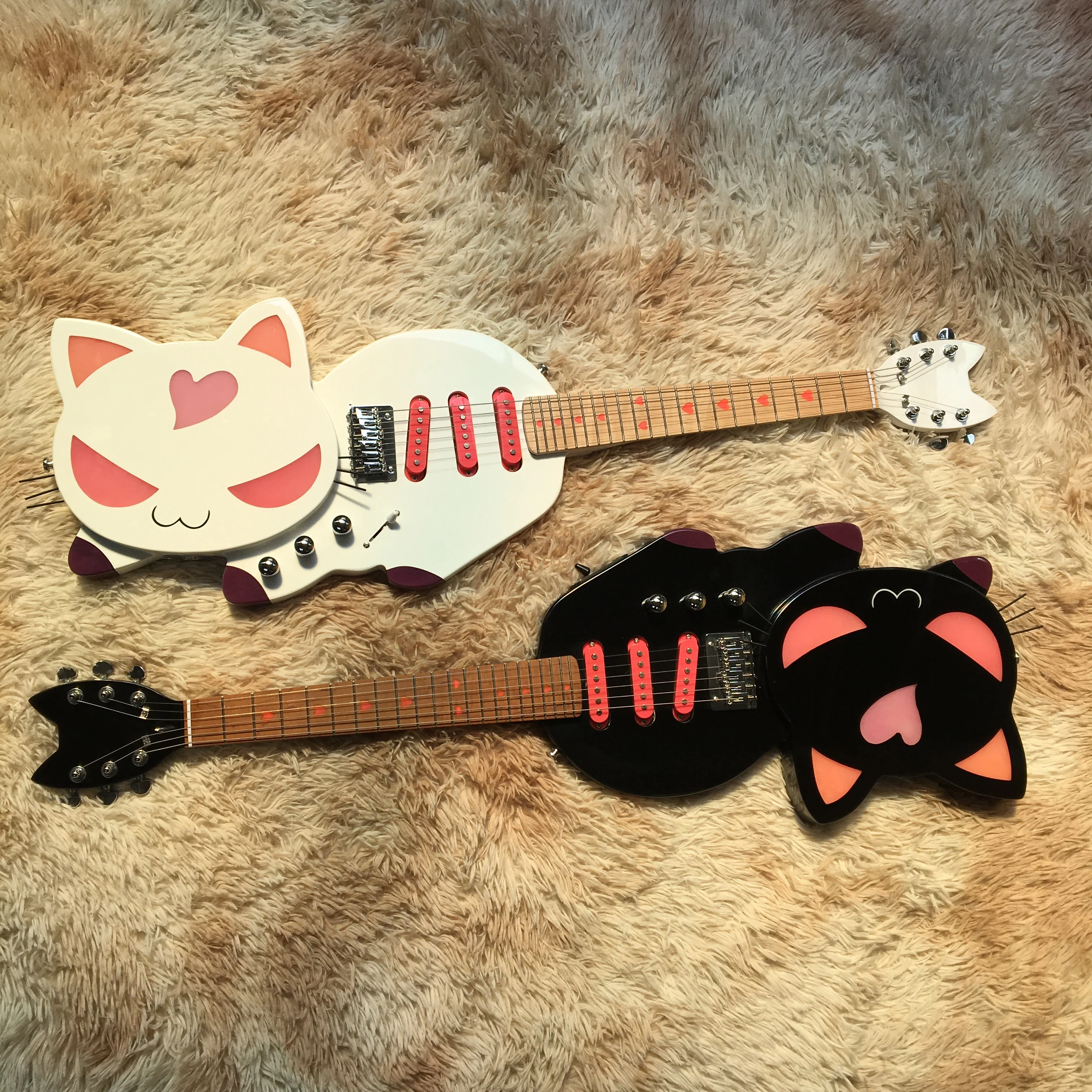 Factory Customized 6-string White Cat Standard Electric Guitar