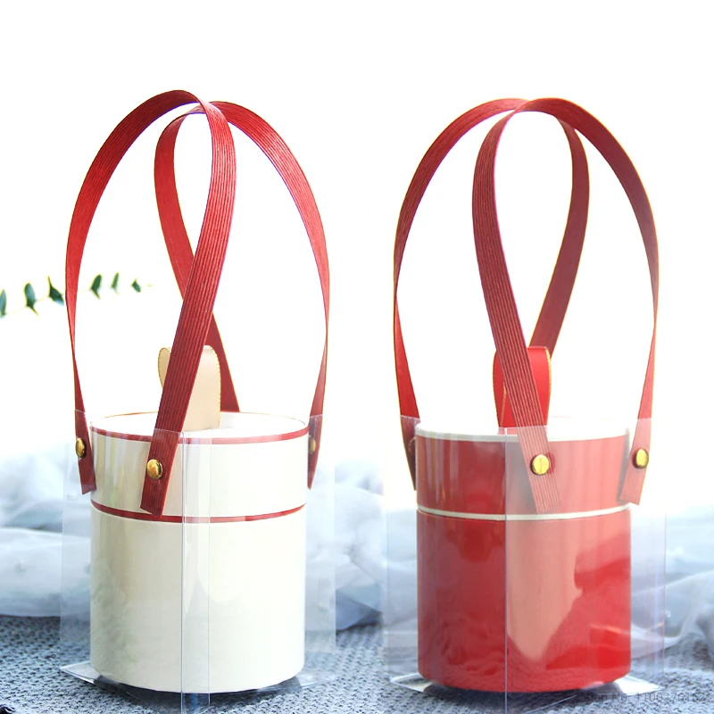 

New Red Beige Cylinder Packing Gift Box Wedding Favor Gift Bag with Handles Baby Shower Candy Box Plastic Bag Party Decoration