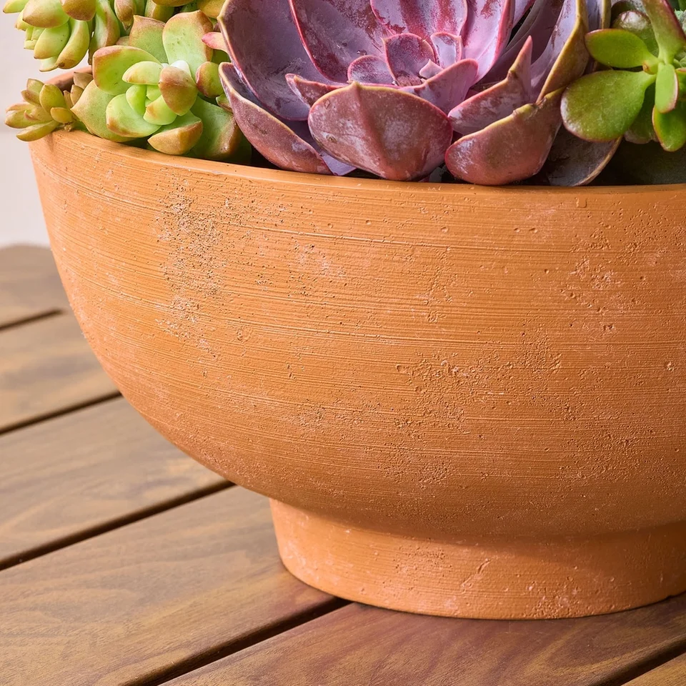 UV Resistant Terracotta Recycled Resin Planter Pot