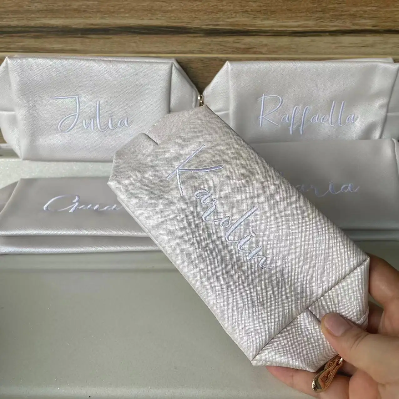 

New Personalized Name Portable PU Makeup Bag Solid Color Travel Storage Bag Custom Women Cosmetic Bag Birthday Gift Handbag