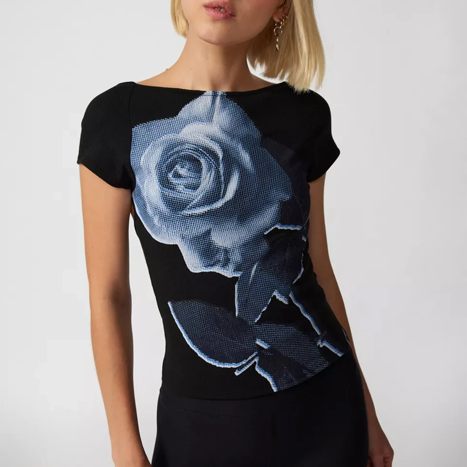 

Модный женский топ-труба, летний облегающий кроп-топ с коротким рукавом, вырезом лодочкой и принтом роз, футболка-Тройник, уличная одежда Y2k