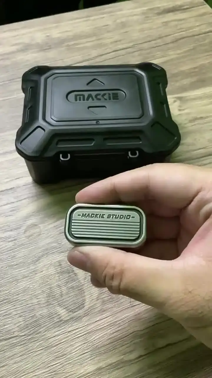 Mackie CP3 Zirconium/SS フィジェットトイ Mackie CP3 Zirconium/SS フィジェットトイ MACKIE, CP3, Fidget