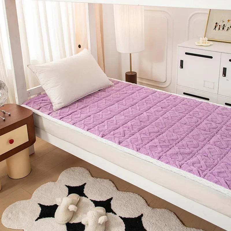 

2023 Milk Velvet Jacquard Taffel Velvet Mattress Machine Washable Thickened Warm Baby Velvet Non Slip Soft Mattress Bed Sheet