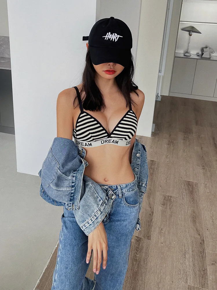 Women Gathering Wireless Triangle Cup Bra Striped Sexy Underwear Breathable Comfort Brassiere Seamless Soft Intimates Bralette