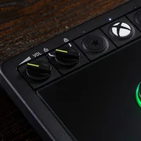 8BitDo All-Button Wireless Arcade Controller for Xbox Series X|S & Windows, Low-profile Mechanical Switches, RGB Lighting - Image 2