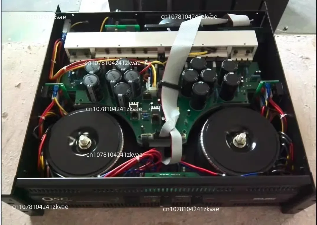 

Профессиональный усилитель мощности RMX4050