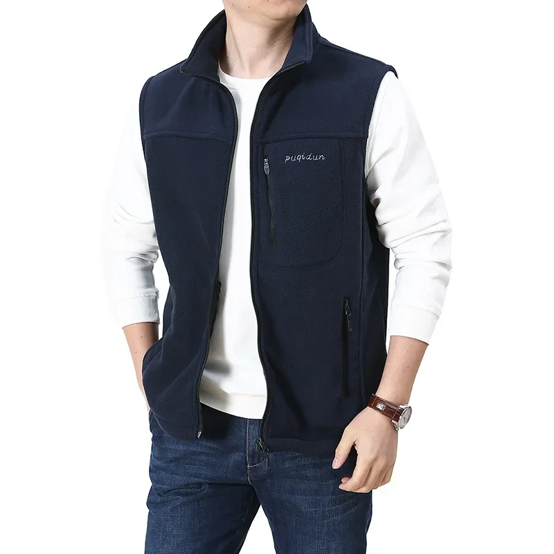 Off-White Men's Multipockets Knit Gilet