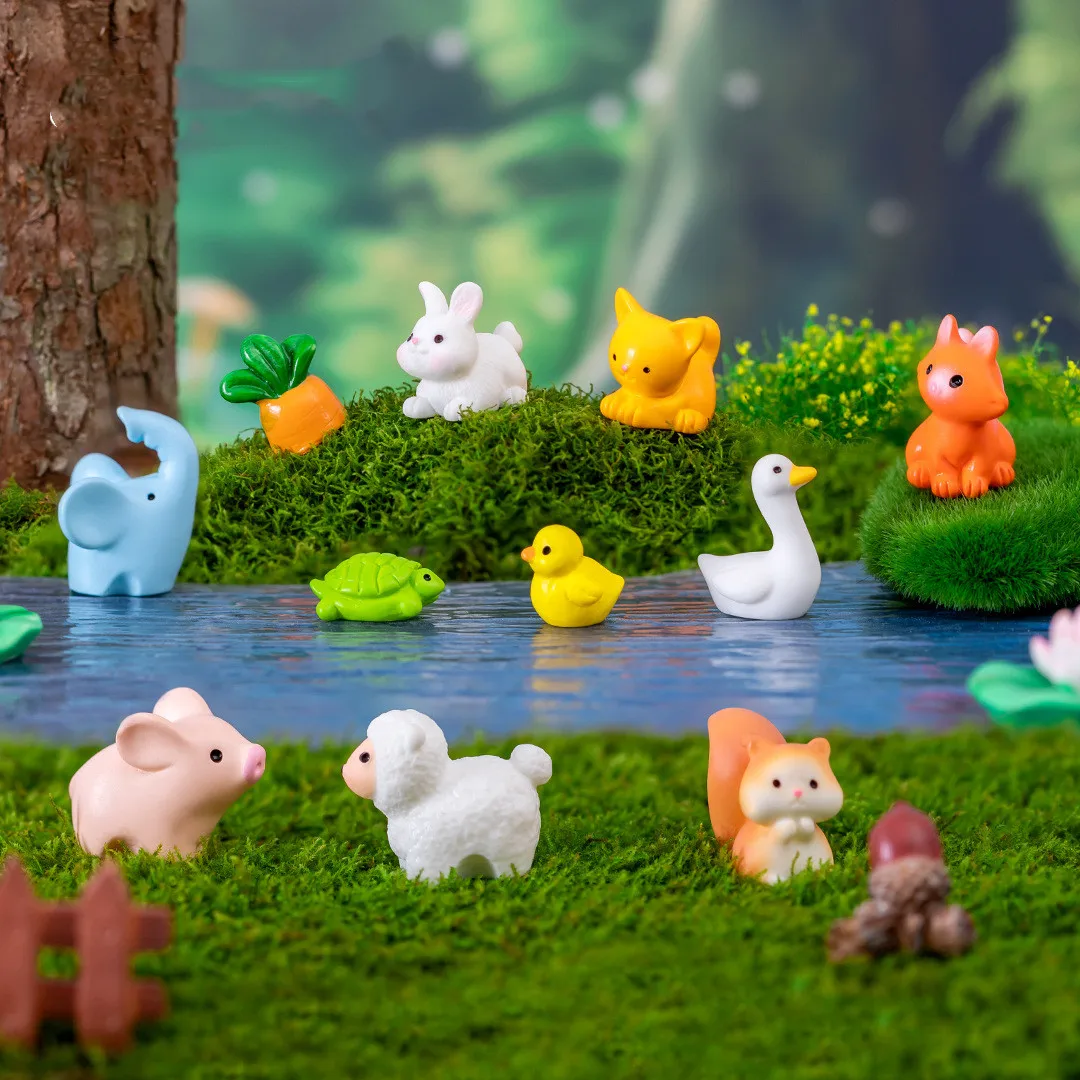 Figurine Miniature Cute Cat Duck Sheep Animals Micro Landscape Ornaments For Home Decorations Decor Room Desk Accessori Regalo