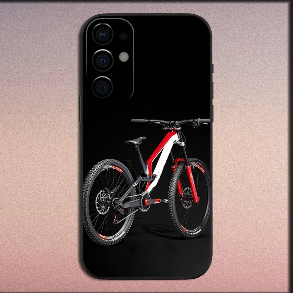 Enhanced Outdoor MTB Bike Phone Case - Durable Black Cover