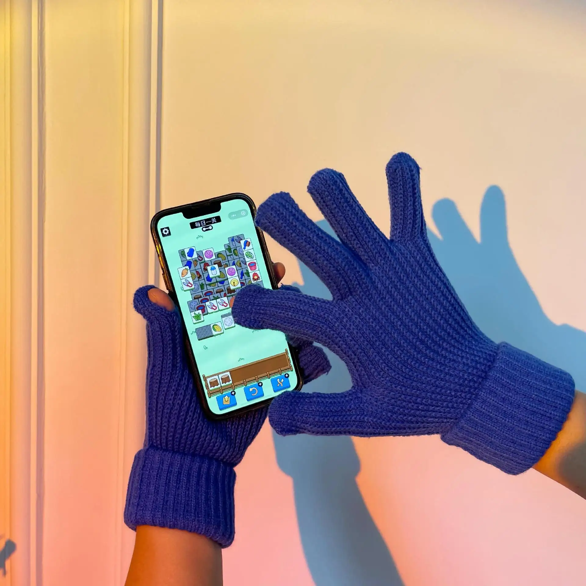 Рисунок 2 - Женские зимние перчатки в Корейском