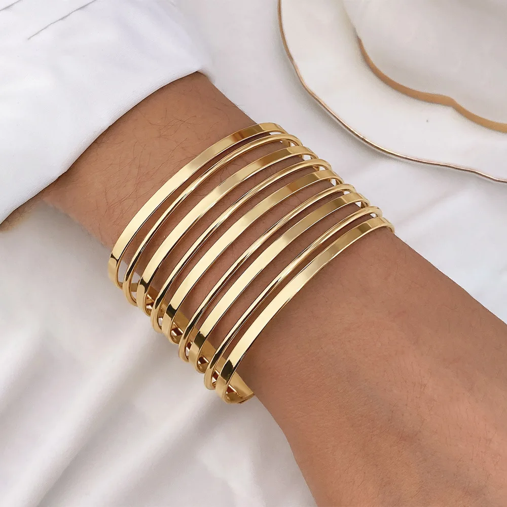 Bracciale Rigido Oro Per Donna: Bangle Largo Martellato Regolabile In Acciaio Inox, Gioiello Elegante E Unico