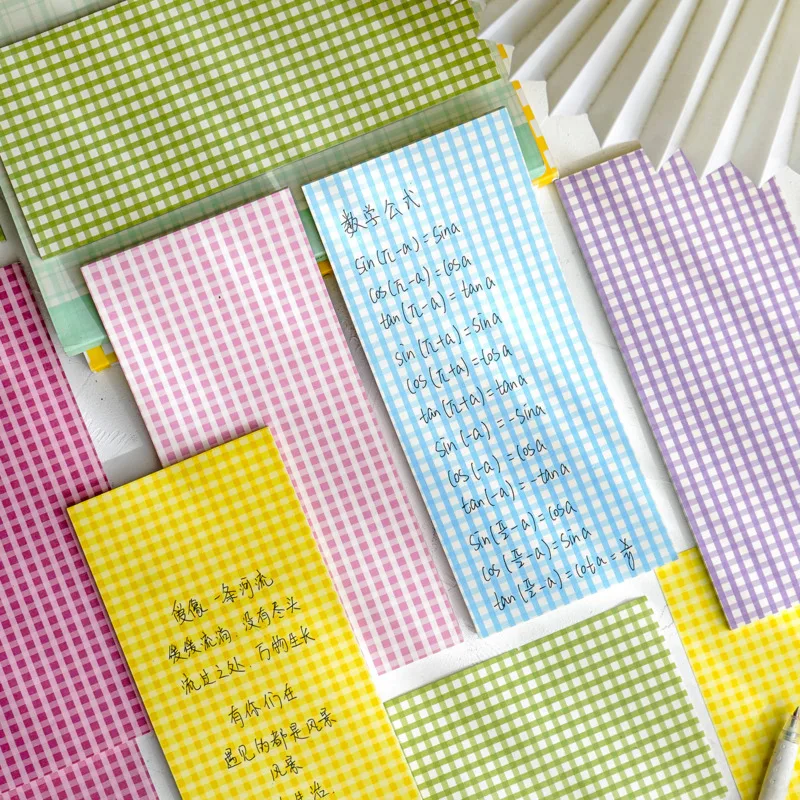 Ins ���� ��Ÿ�� �÷� �׸��� �޸� �е�, �л� ��Ʈ�� ��� ���, �б� ���� �޽��� ����, 50 �� �ڸ��� ����