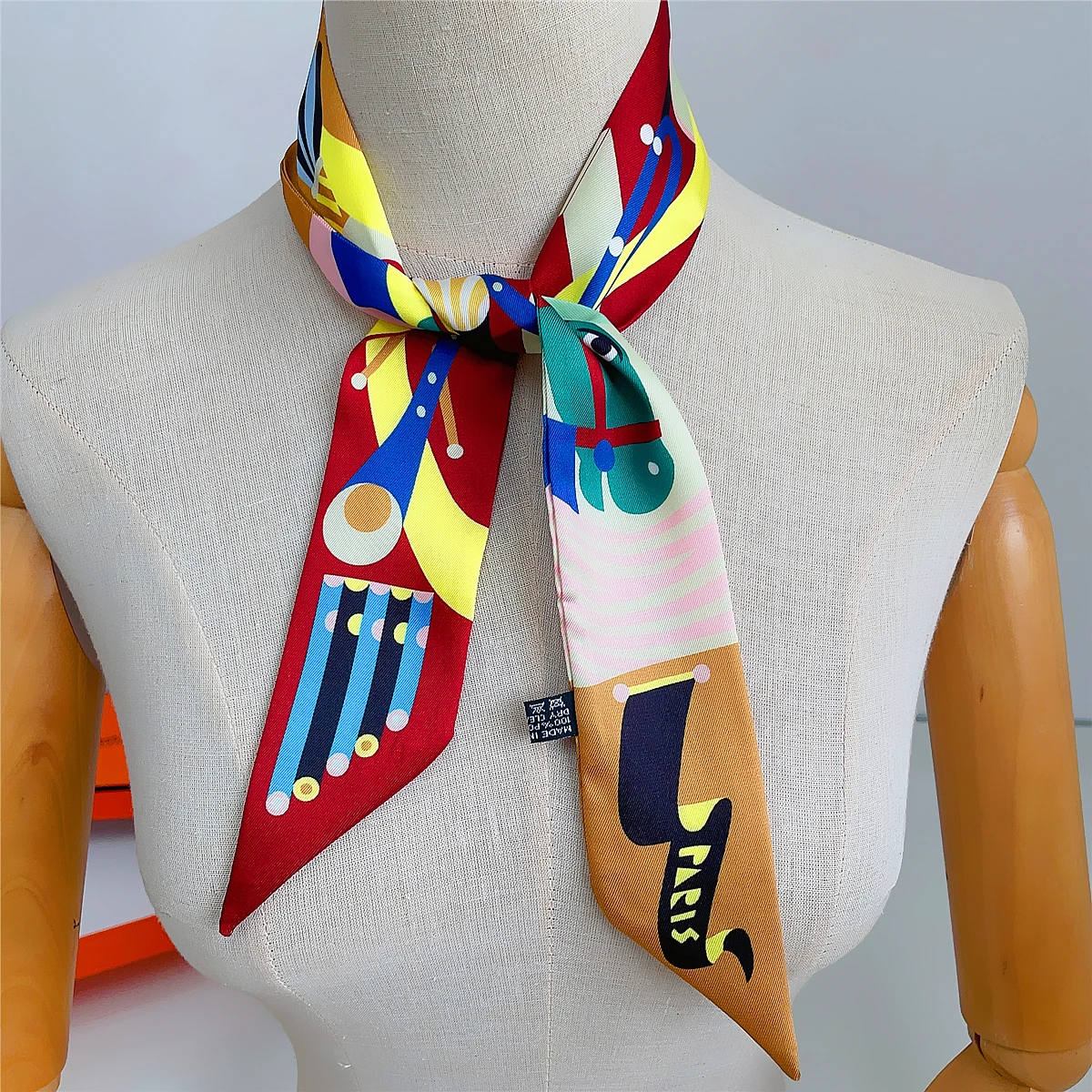 Рисунок 3 - Брендовый дизайнерский цветной