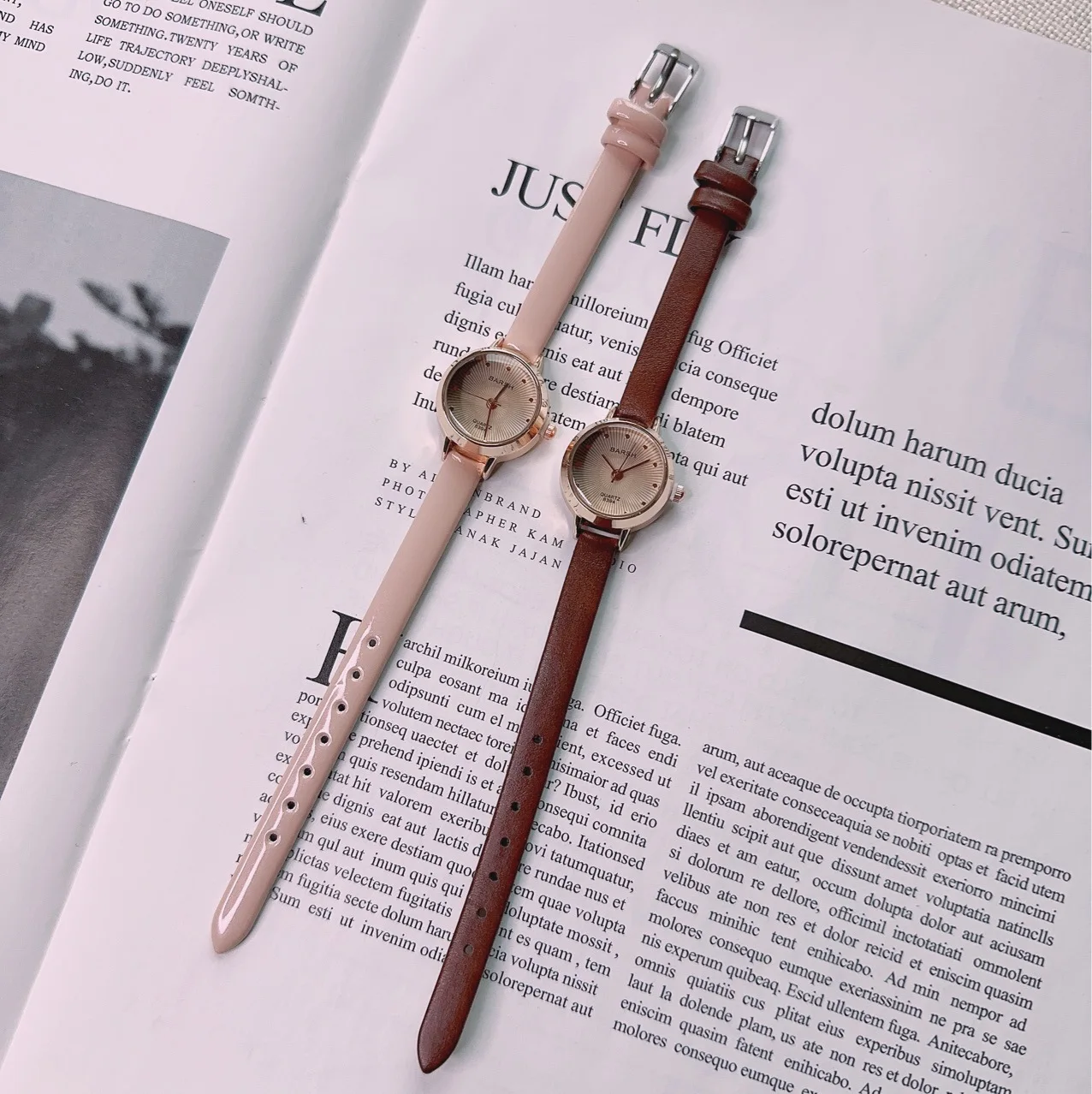 Women's retro small dial watch with simple temperament, belt quartz watch, women's watch